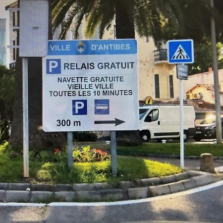 Charmant 3 Pieces Renove Au Coeur Du Vieil Antibes Exterior foto